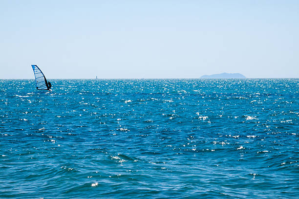 Windsurf al largo di Tirrenia