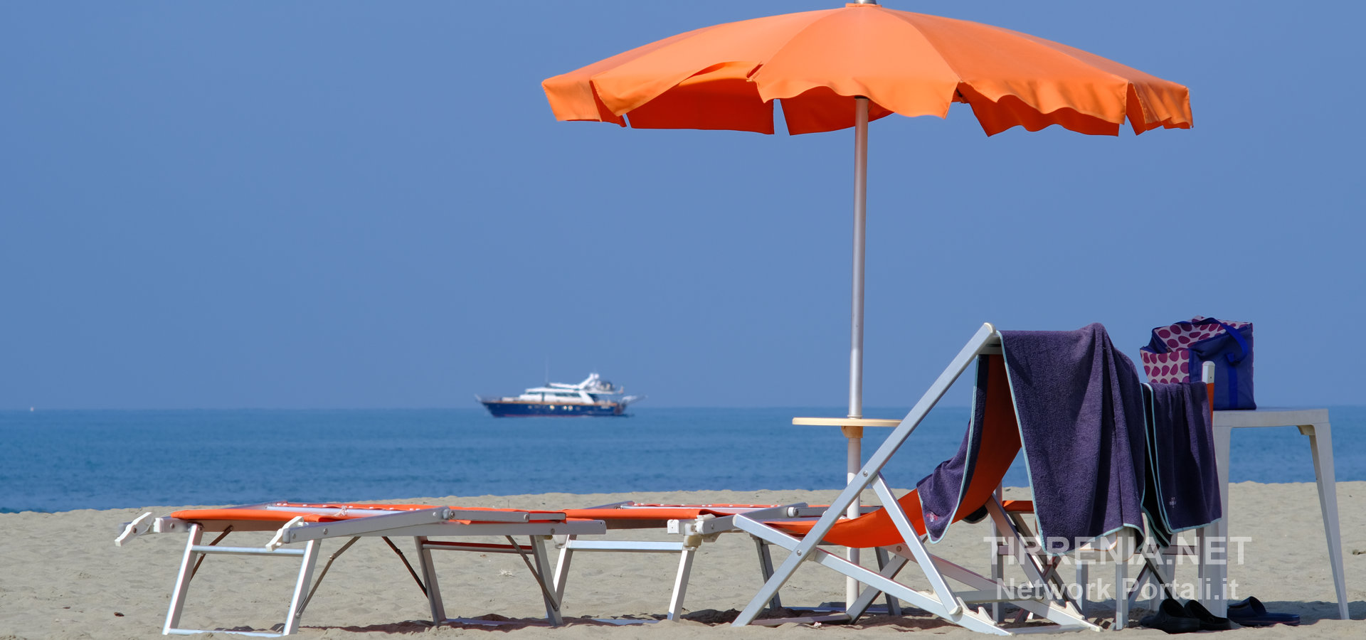 Vista stabilimenti balneari di Tirrenia - Pisa - Mar Tirreno